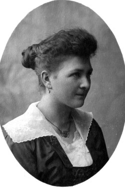 Elsa Martin aus Schönbach Kreis Asch